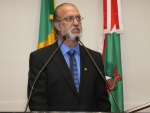Dos Gabinetes - Deputado Nilson Gonçalves envia ao Plenário requerimentos à Ordem do Dia
