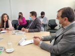 Paulinha participa de reunião com governador Moisés e prefeitos da Amfri