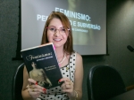 Em livro, deputada Ana Campagnolo apresenta contraponto ao feminismo