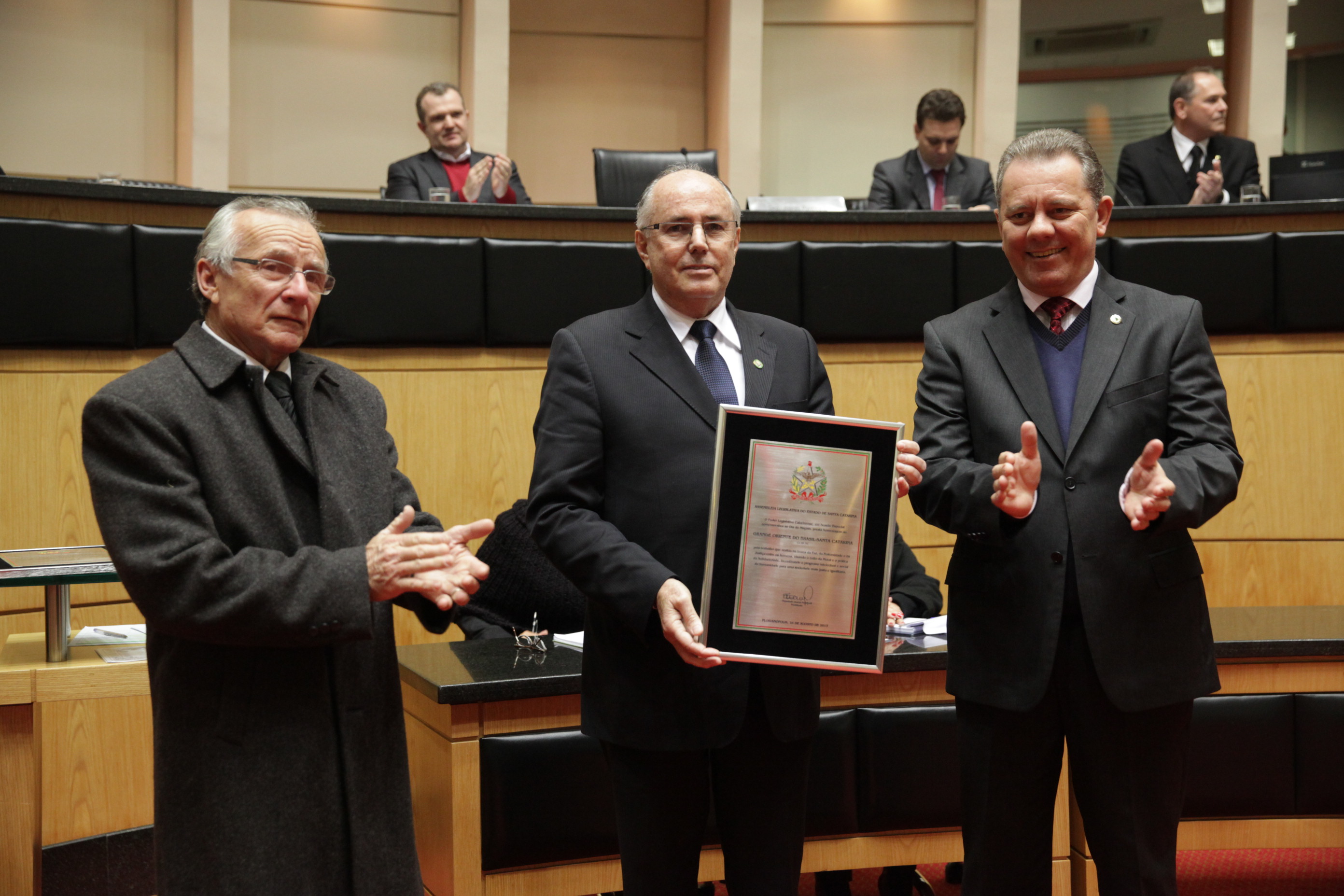 Agência ALESC  SESSÃO SOLENE - Homenagem aos grupos que